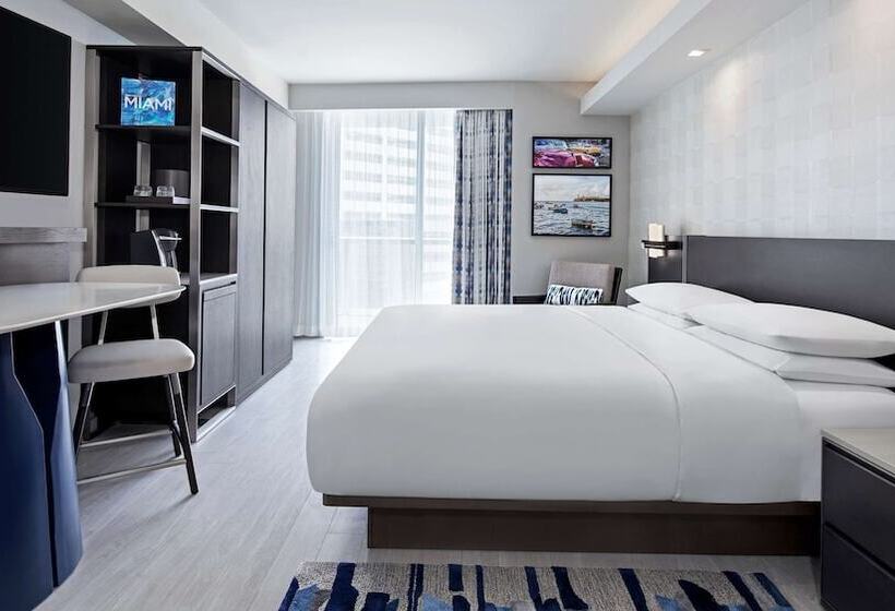 اتاق لوکس با بالکن, Hyatt Centric Brickell Miami