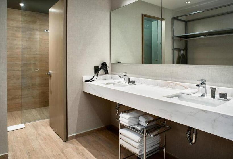 سوئیت جونیور با تخت بزرگ, Ac Hotel By Marriott Veracruz
