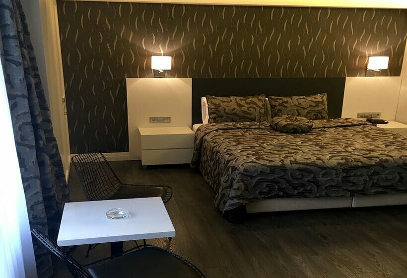 استودیوی لوکس, Riva Hotel Alsancak