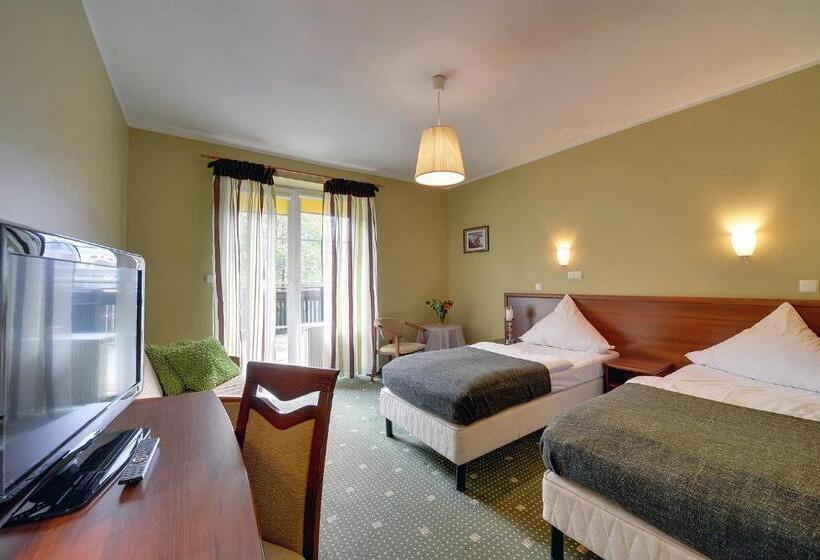اتاق استاندارد سه نفره, Belweder   Przy Hotelu Golebiewski