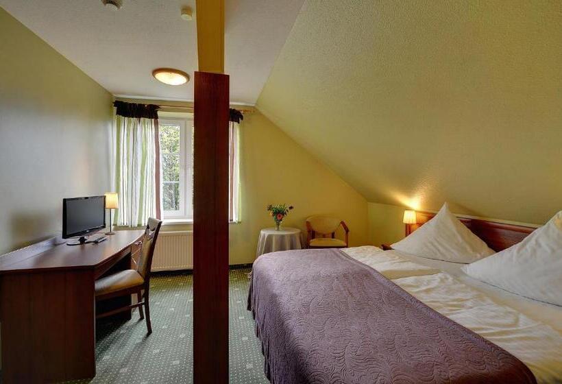 استودیوی استاندارد, Belweder   Przy Hotelu Golebiewski