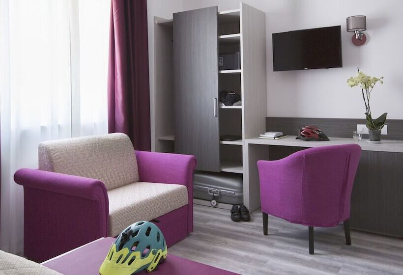 اتاق استاندارد سه نفره, Alma Living