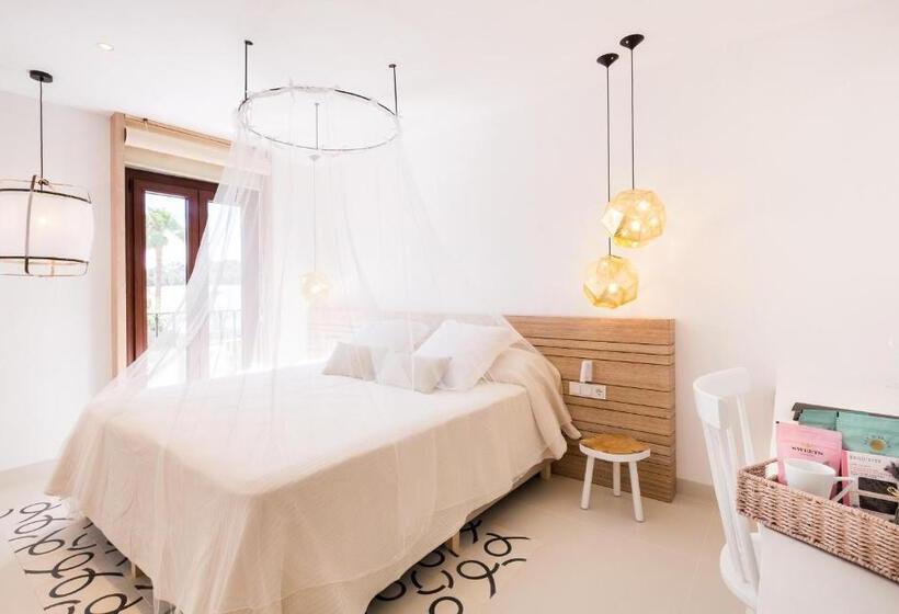 استودیوی استاندارد, Gatzara Suites Santa Gertrudis