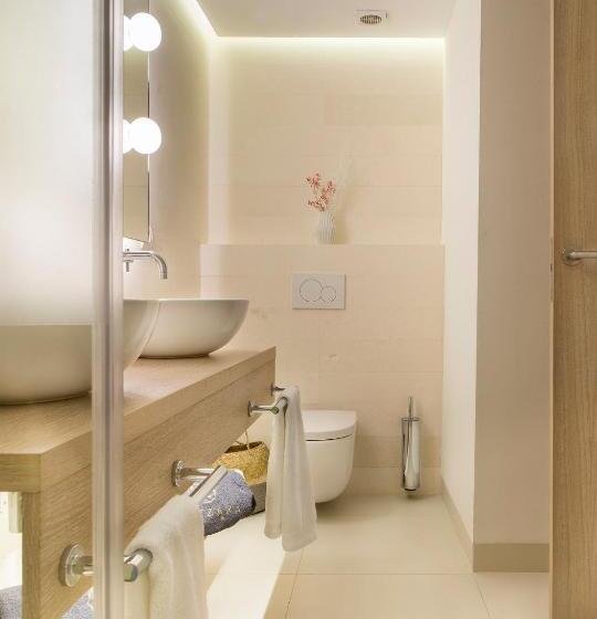 استودیوی استاندارد, Gatzara Suites Santa Gertrudis