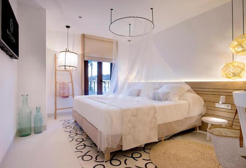 استودیوی استاندارد, Gatzara Suites Santa Gertrudis