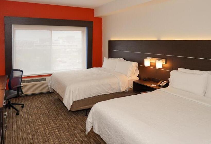 اتاق استاندارد برای معلولان, Holiday Inn Express And Suites Denver  Aurora Medical Campus