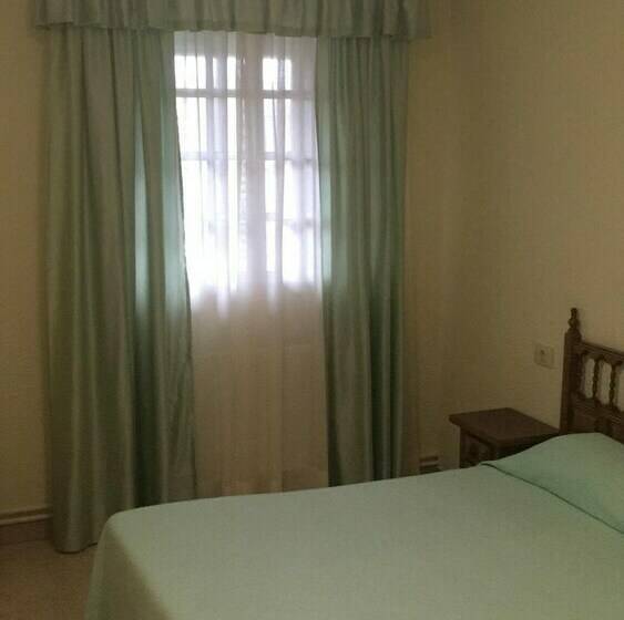 اتاق استاندارد یک نفره, Hostal O Cristo