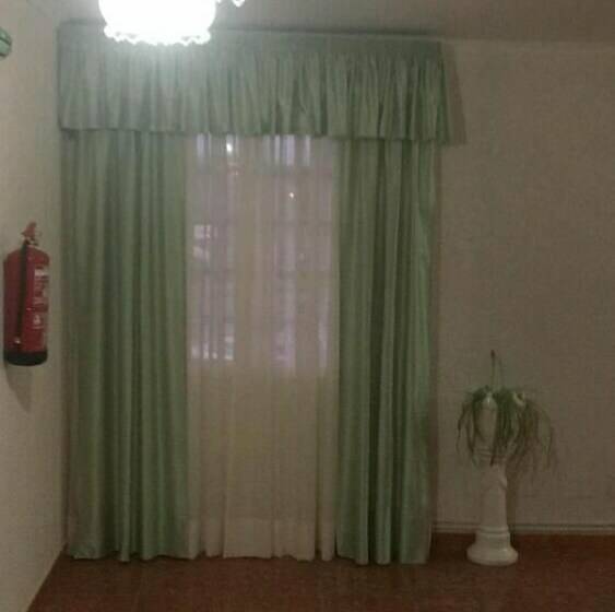 اتاق استاندارد یک نفره, Hostal O Cristo