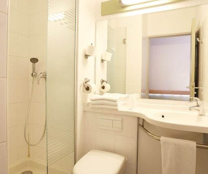 اتاق استاندارد سه نفره, Ibis Budget Toulon Centre