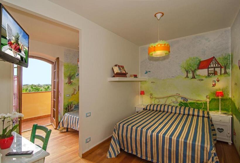اتاق استاندارد سه نفره, La Casa Gialla