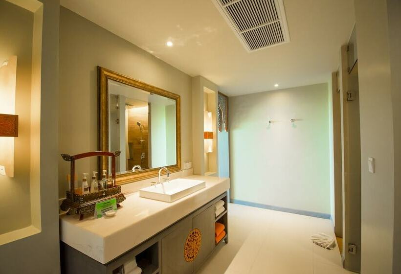 اتاق لوکس با چشم‌انداز دریا, Maikhao Palm Beach Resort   Sha Plus