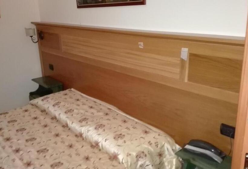 اتاق استاندارد چهار تخته, Sottovento