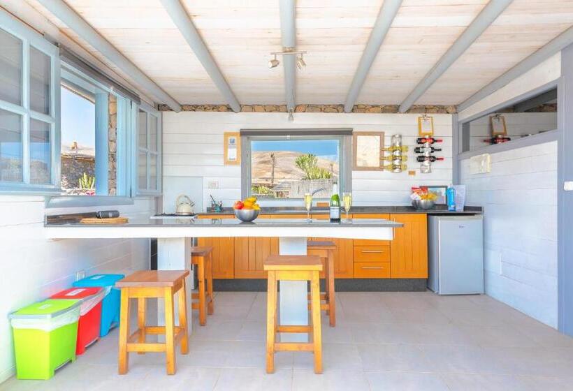 اتاق اکونومی, Eco Village Finca De Arrieta   Yurts And Stone Cottages   Shared Pool   Walking Distance To Arrieta