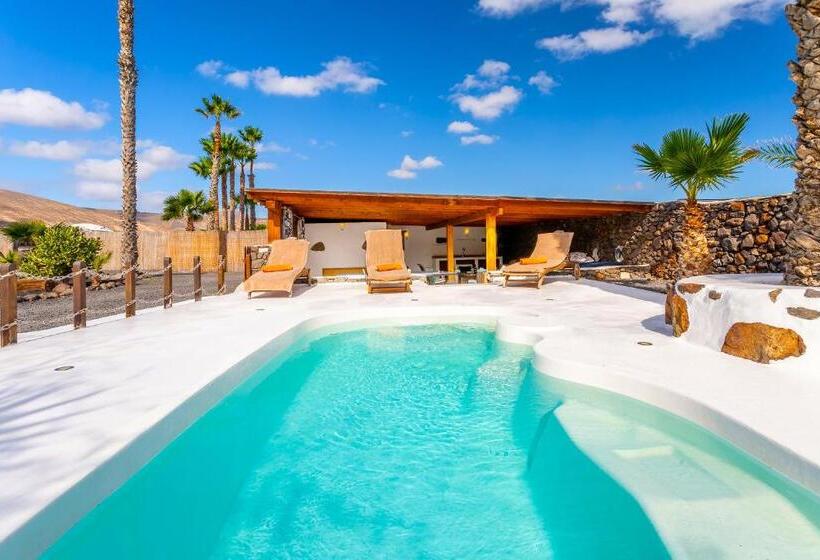 خانه 3 خوابه, Eco Village Finca De Arrieta   Yurts And Stone Cottages   Shared Pool   Walking Distance To Arrieta