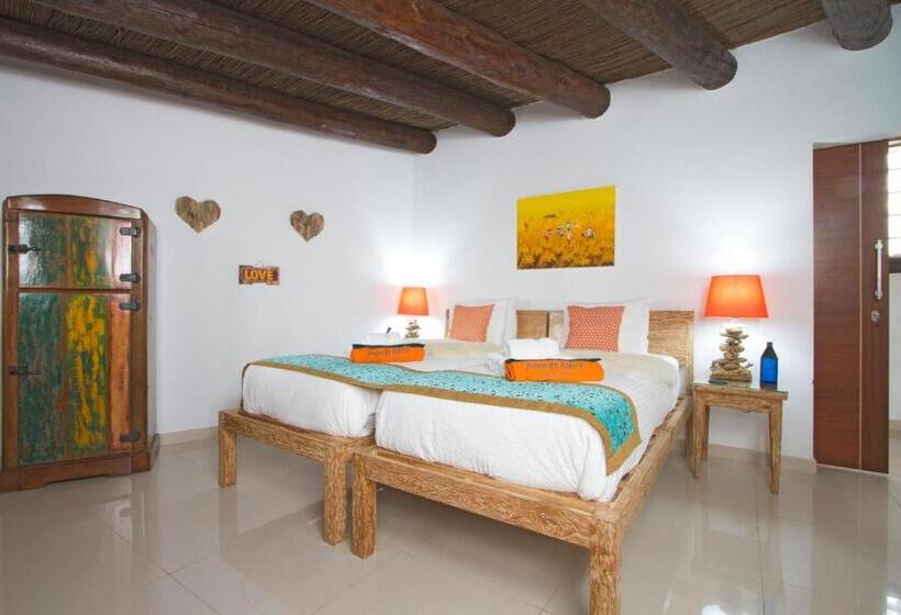 کابین, Eco Village Finca De Arrieta   Yurts And Stone Cottages   Shared Pool   Walking Distance To Arrieta
