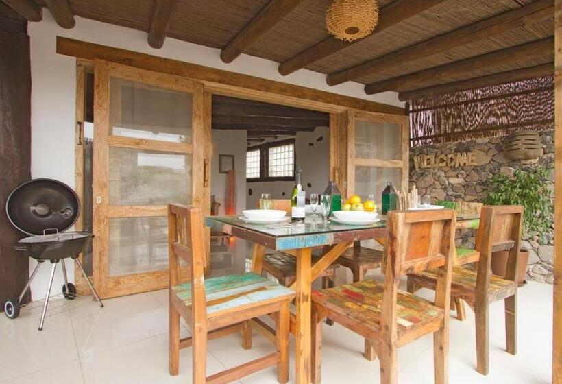 کابین, Eco Village Finca De Arrieta   Yurts And Stone Cottages   Shared Pool   Walking Distance To Arrieta