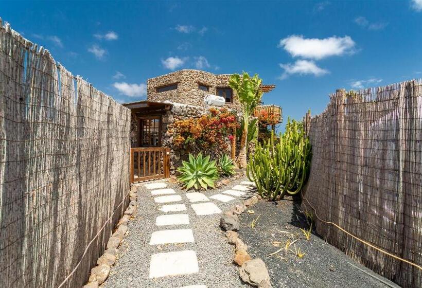 سوییت, Eco Village Finca De Arrieta   Yurts And Stone Cottages   Shared Pool   Walking Distance To Arrieta