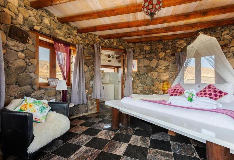 سوییت, Eco Village Finca De Arrieta   Yurts And Stone Cottages   Shared Pool   Walking Distance To Arrieta