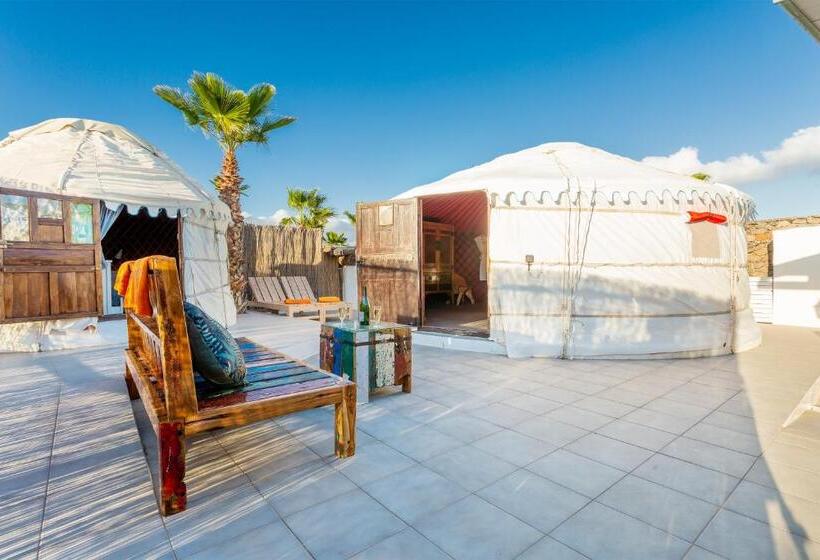 اتاق خانوادگی با چشم‌انداز دریا, Eco Village Finca De Arrieta   Yurts And Stone Cottages   Shared Pool   Walking Distance To Arrieta