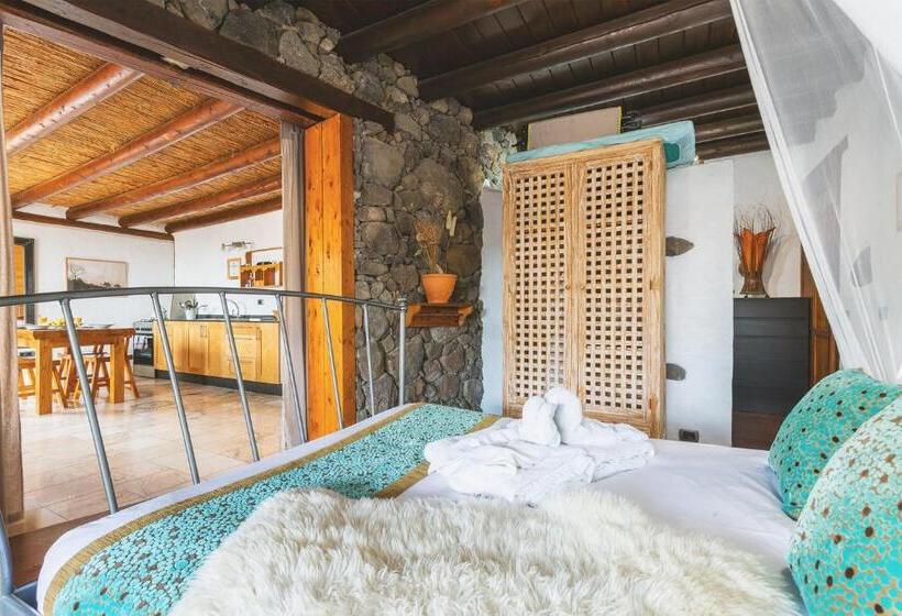خانه 1 خوابه, Eco Village Finca De Arrieta   Yurts And Stone Cottages   Shared Pool   Walking Distance To Arrieta