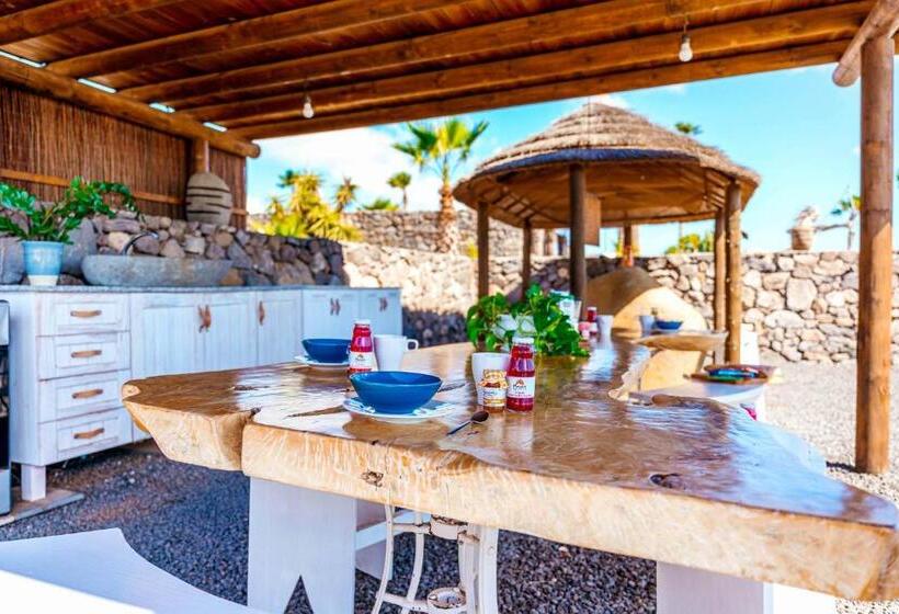 اتاق لوکس با چشم‌انداز دریا, Eco Village Finca De Arrieta   Yurts And Stone Cottages   Shared Pool   Walking Distance To Arrieta