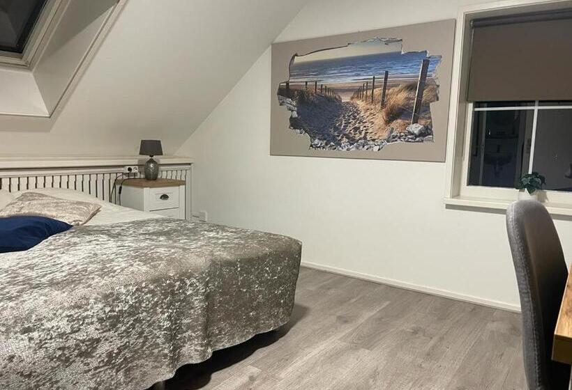 اتاق استاندارد, B&b Plompetorenzicht