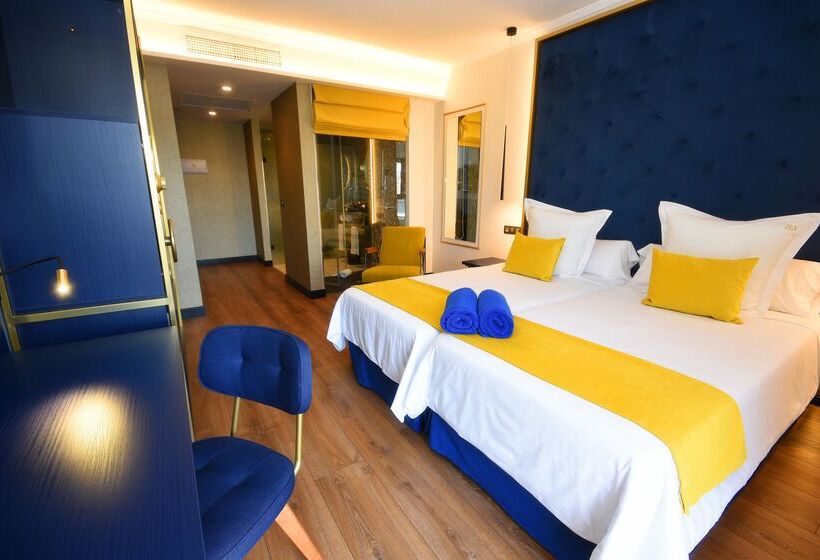 Single Deluxe Room, Design Plus Bex