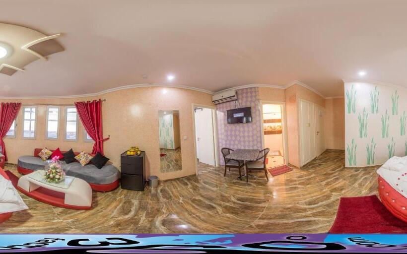 سوییت جونیور, Hôtel Hadaik Ain Asserdoune