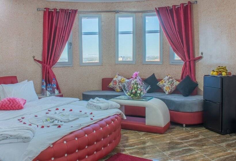 سوییت جونیور, Hôtel Hadaik Ain Asserdoune