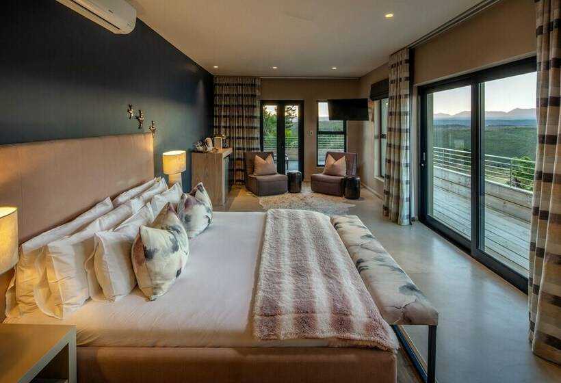 اتاق لوکس با چشم‌انداز دریا, Sky Villa Boutique Hotel By Raw Africa Collection