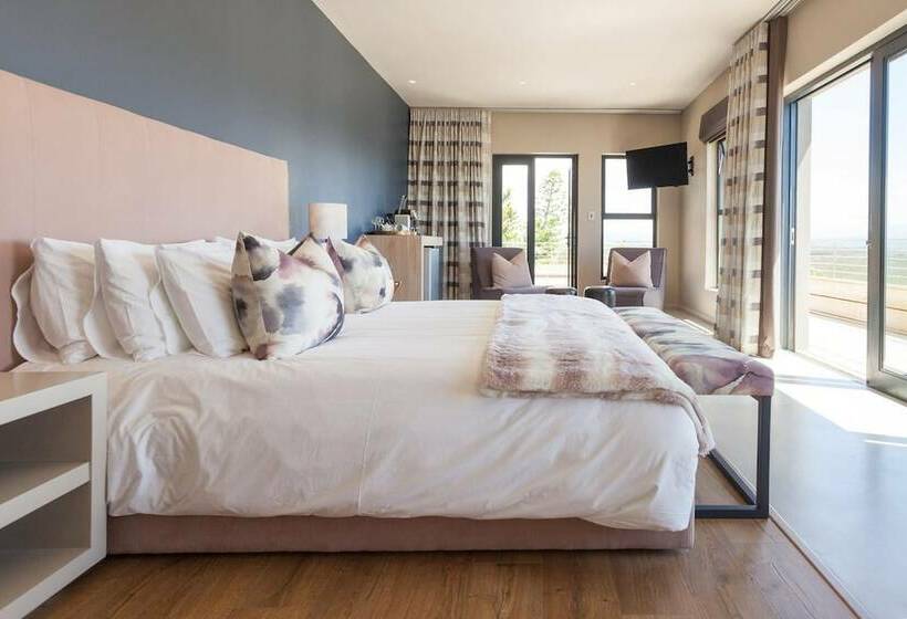 اتاق لوکس با چشم‌انداز دریا, Sky Villa Boutique Hotel By Raw Africa Collection