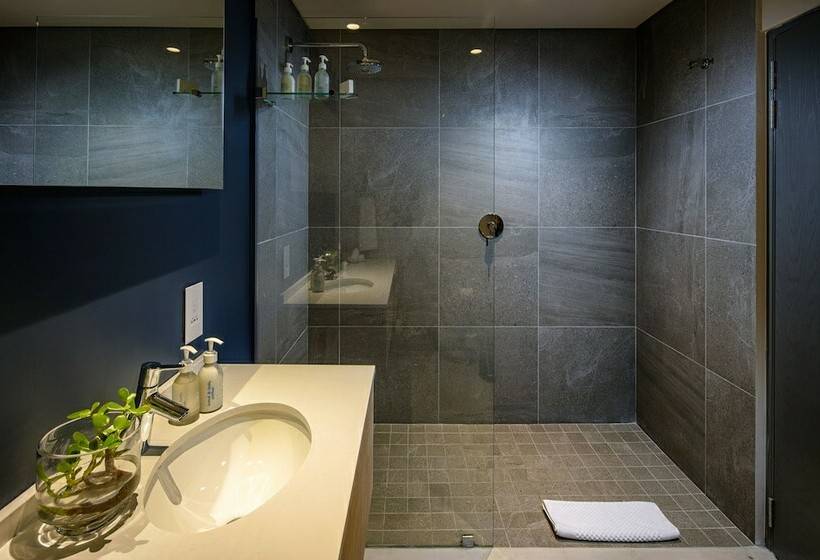 اتاق لوکس با چشم‌انداز دریا, Sky Villa Boutique Hotel By Raw Africa Collection