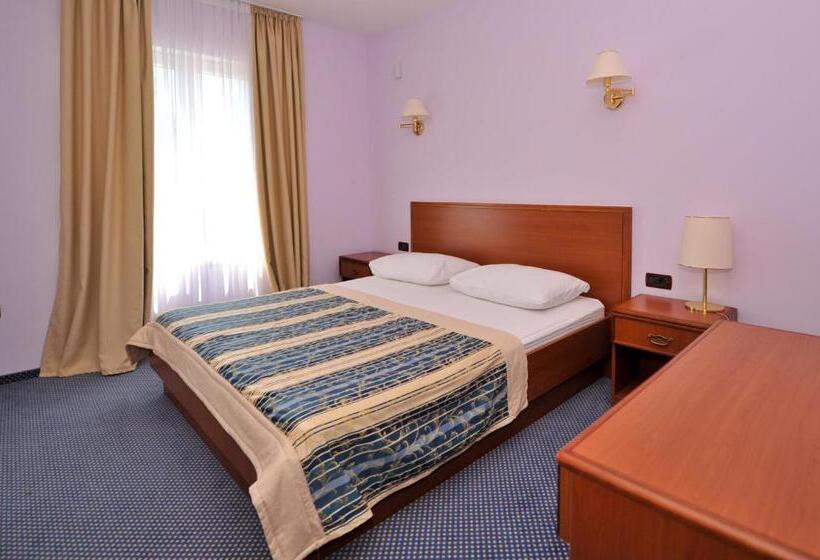 3 Bedroom Suite, Villa Kastel