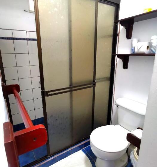 اتاق اکونومی, Casa Marbella