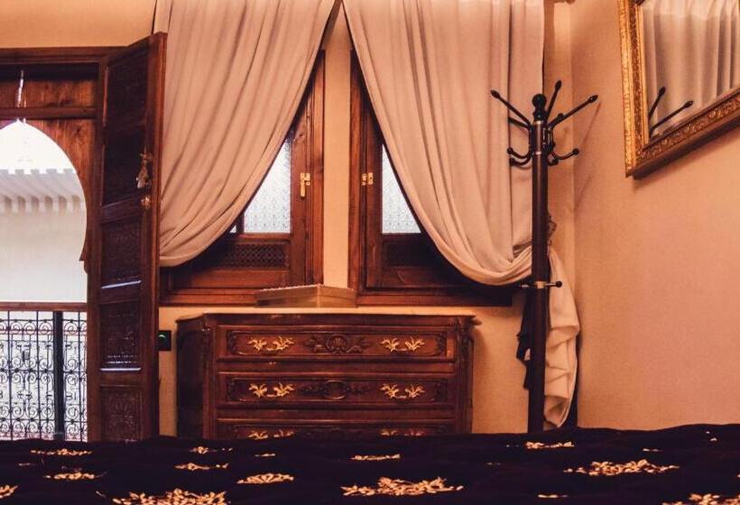 اتاق استاندارد سه نفره, Riad Golf Stinia