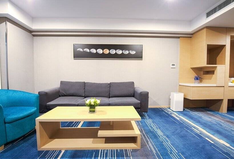 سوییت, Holiday Inn Express Chifeng Hongshan By Ihg
