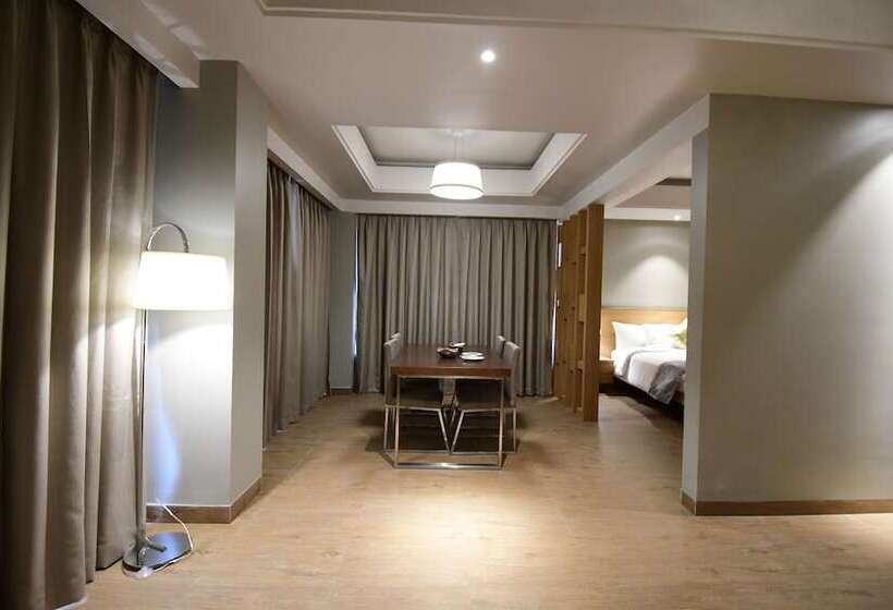 سوئیت پرزیدنت, Kiranshree Grand