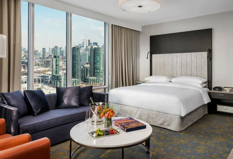 스탠다드 룸 더블 침대, X Toronto By Library Hotel Collection