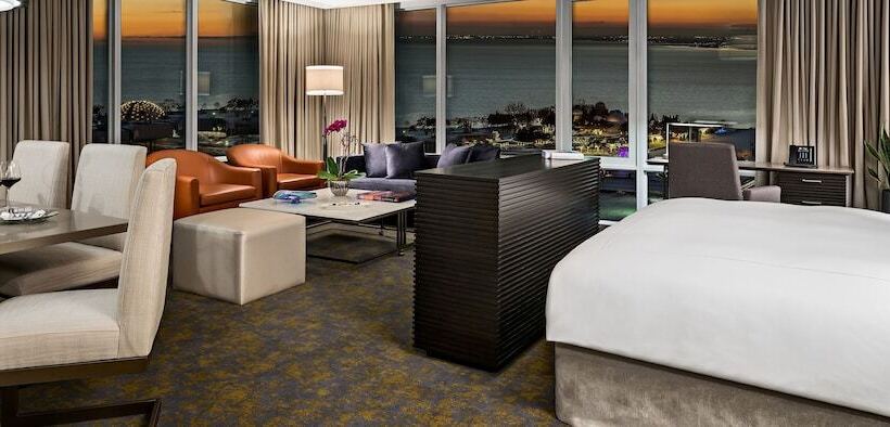 주니어 스위트, X Toronto By Library Hotel Collection