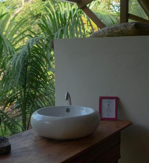 اتاق خانوادگی با چشم‌انداز باغ, Aventura Rincon Ecolodge