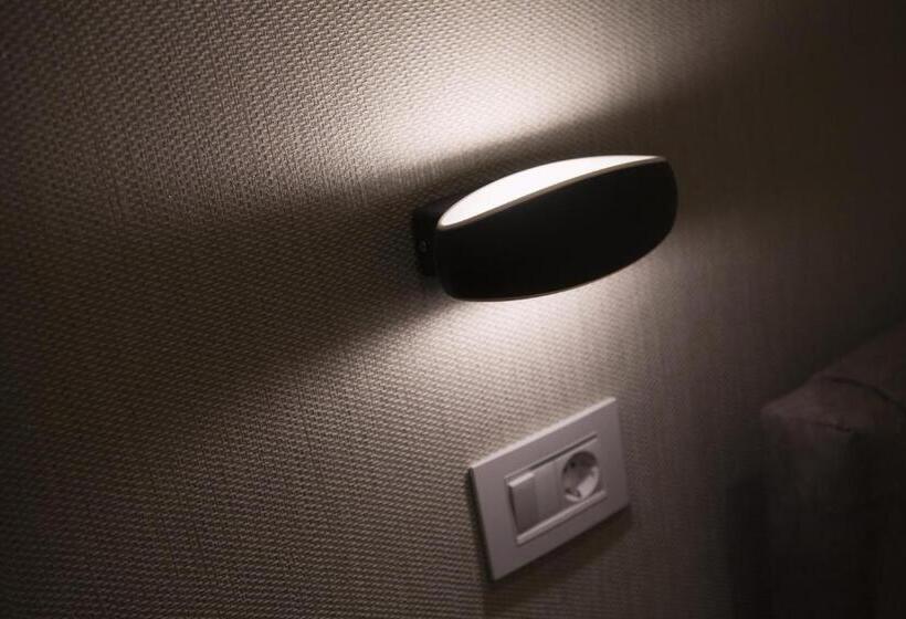 اتاق چهار تخته با دستشویی مشترک, Apartmani Brocat