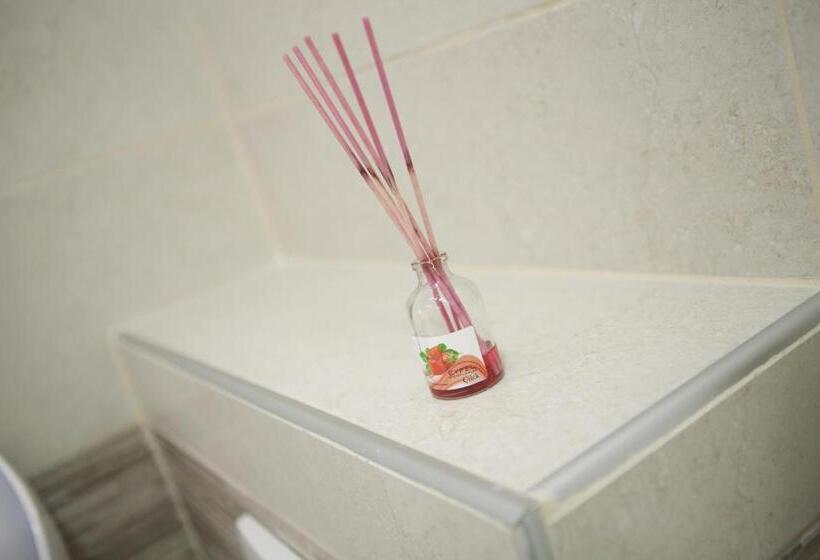 اتاق کلاسیک چهارنفره, Apartmani Brocat