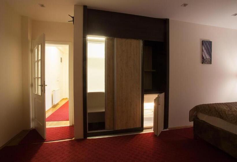 اتاق استاندارد, Apartmani Brocat