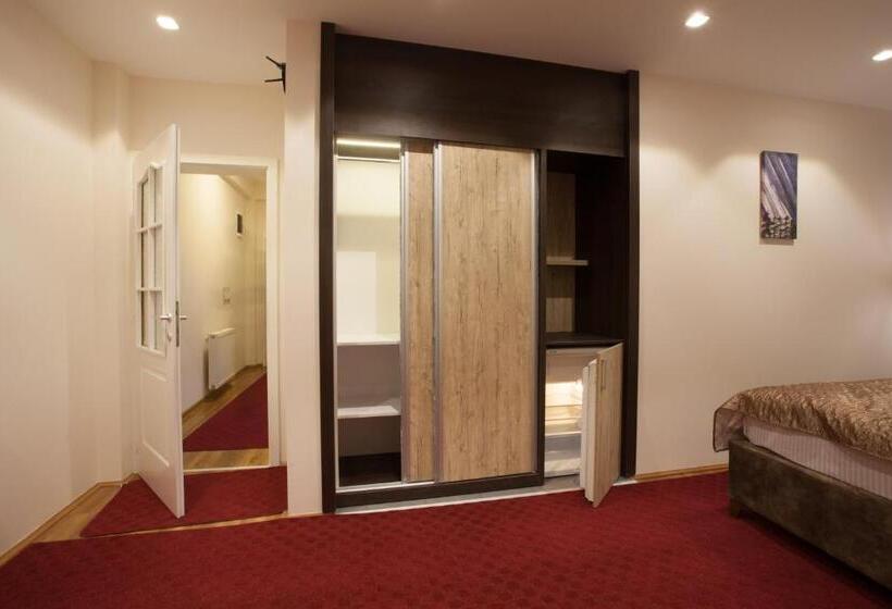 اتاق استاندارد, Apartmani Brocat