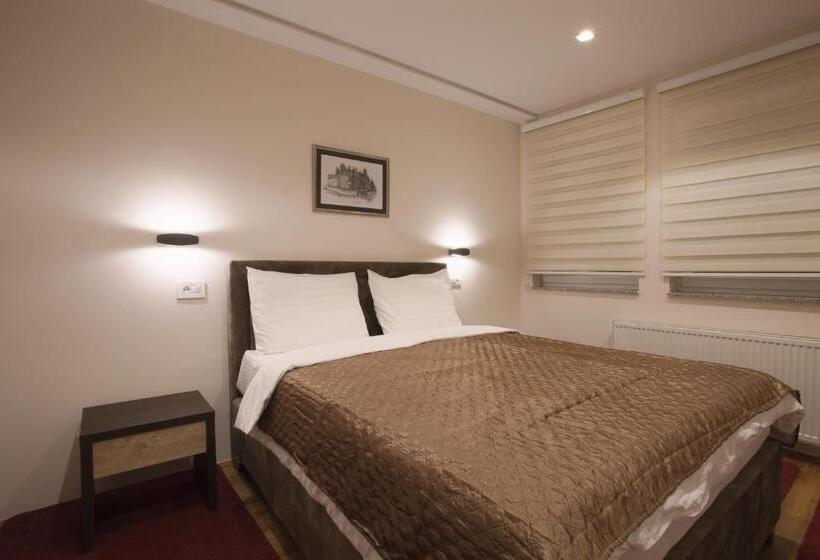 سوییت لوکس, Apartmani Brocat