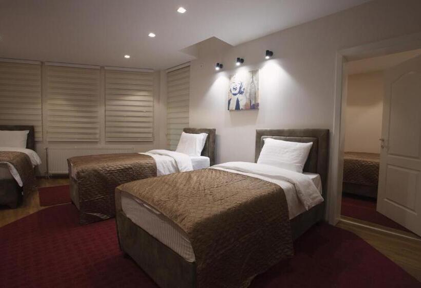 سوئیت با بالکن, Apartmani Brocat