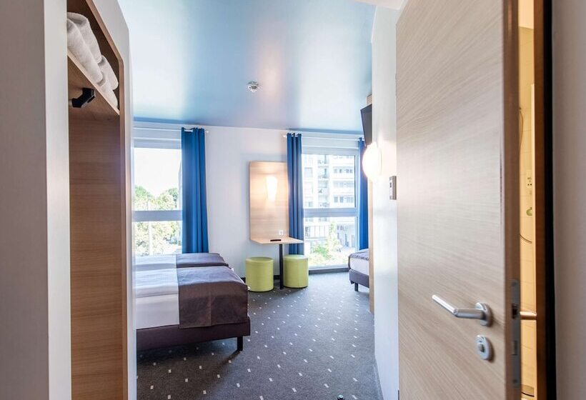 اتاق استاندارد سه نفره, B&b Hotel Neu Ulm