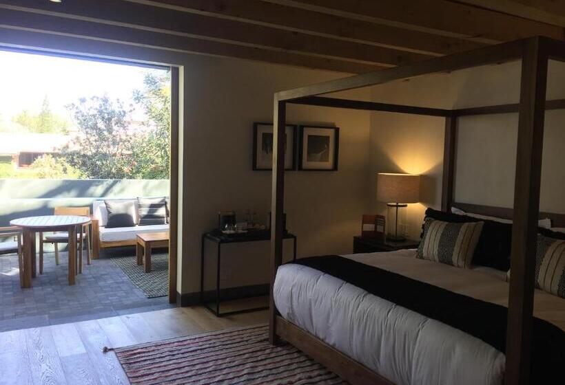 سوئیت با بالکن, La Casa Rodavento