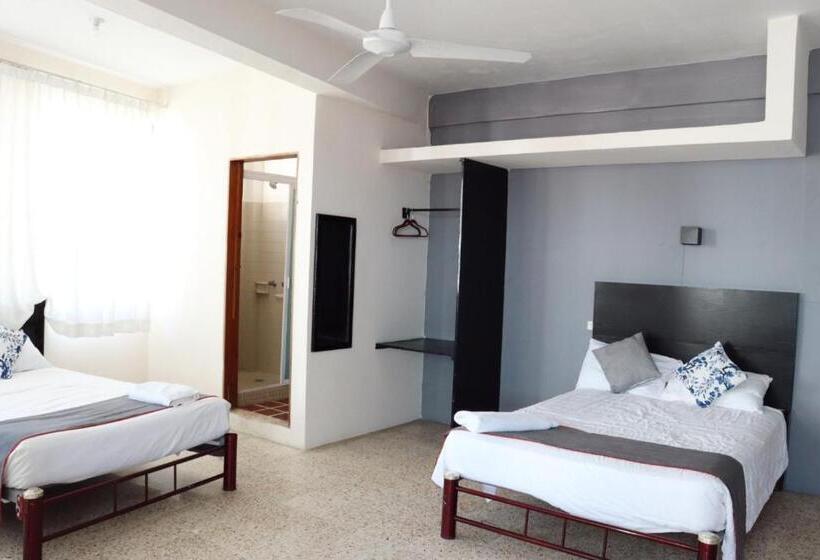 اتاق استاندارد سه نفره, Las Brisas