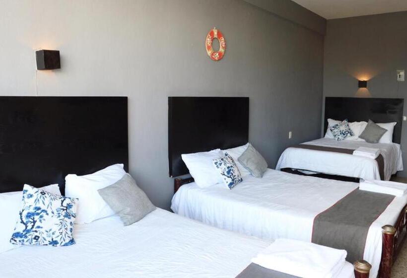 اتاق استاندارد سه نفره, Las Brisas